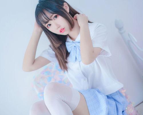 美女在线视频白丝,白丝美女在线视频魅力解析